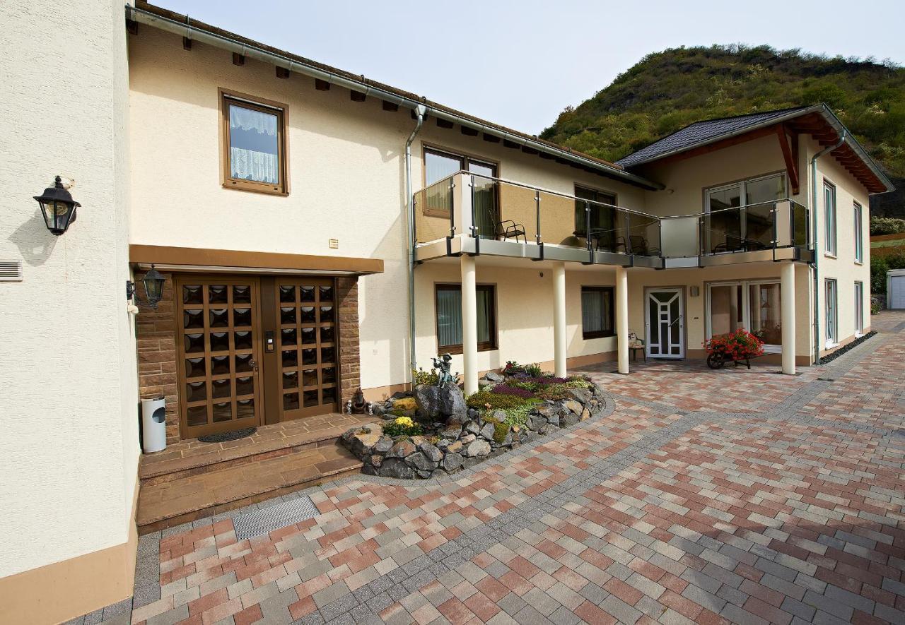 Hotel & Restaurant Krone Kestert Экстерьер фото