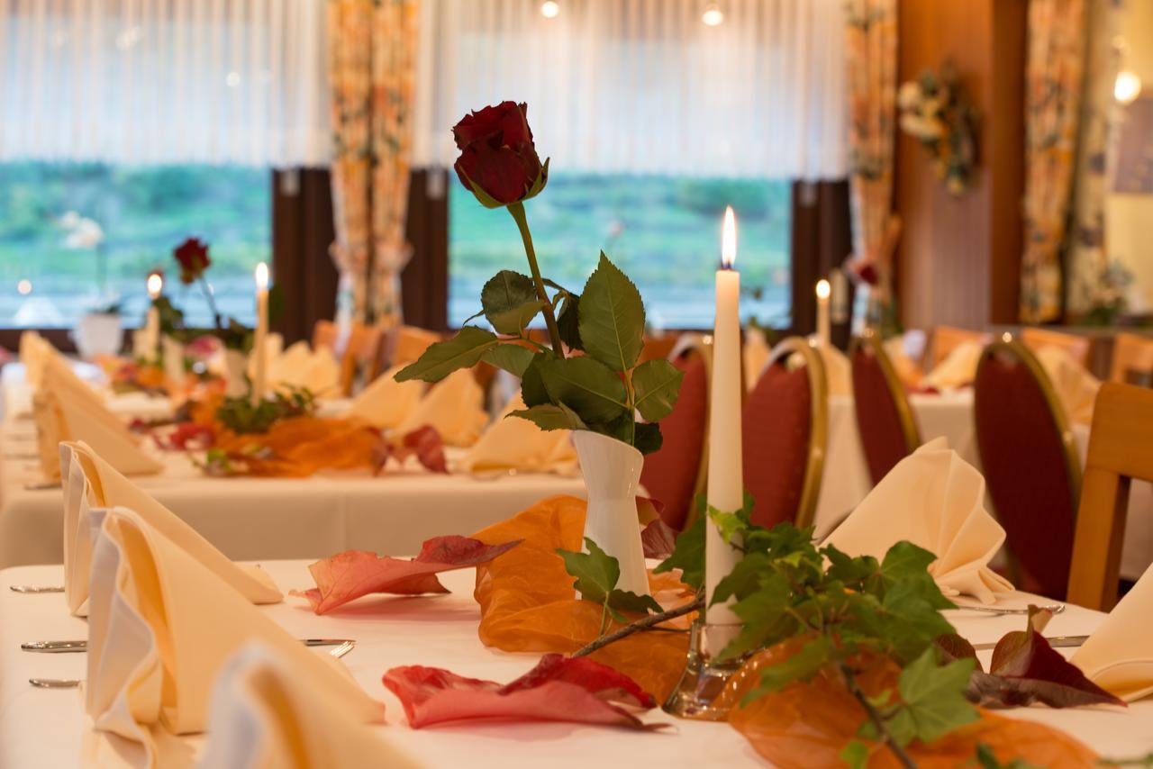 Hotel & Restaurant Krone Kestert Экстерьер фото