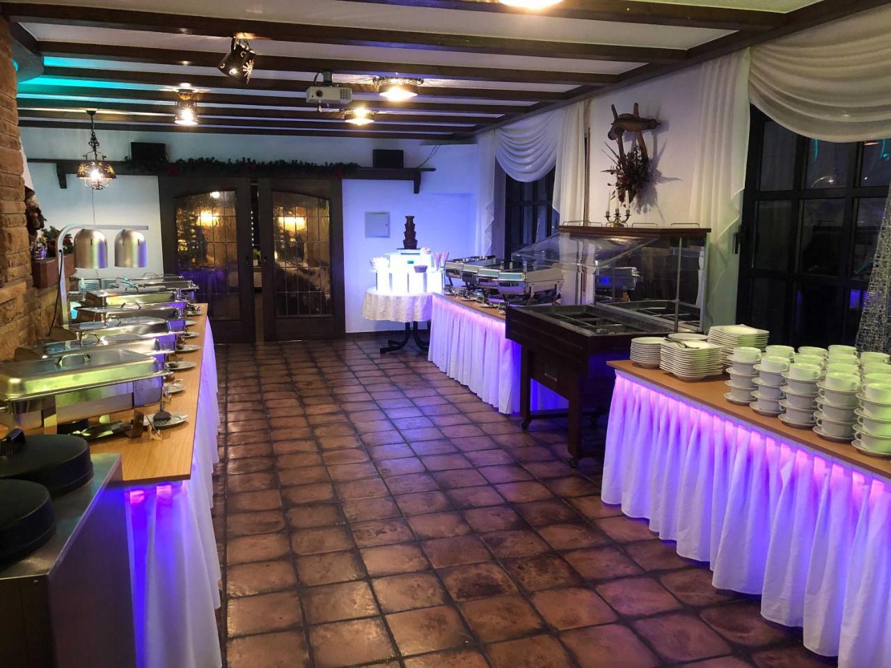 Hotel & Restaurant Krone Kestert Экстерьер фото